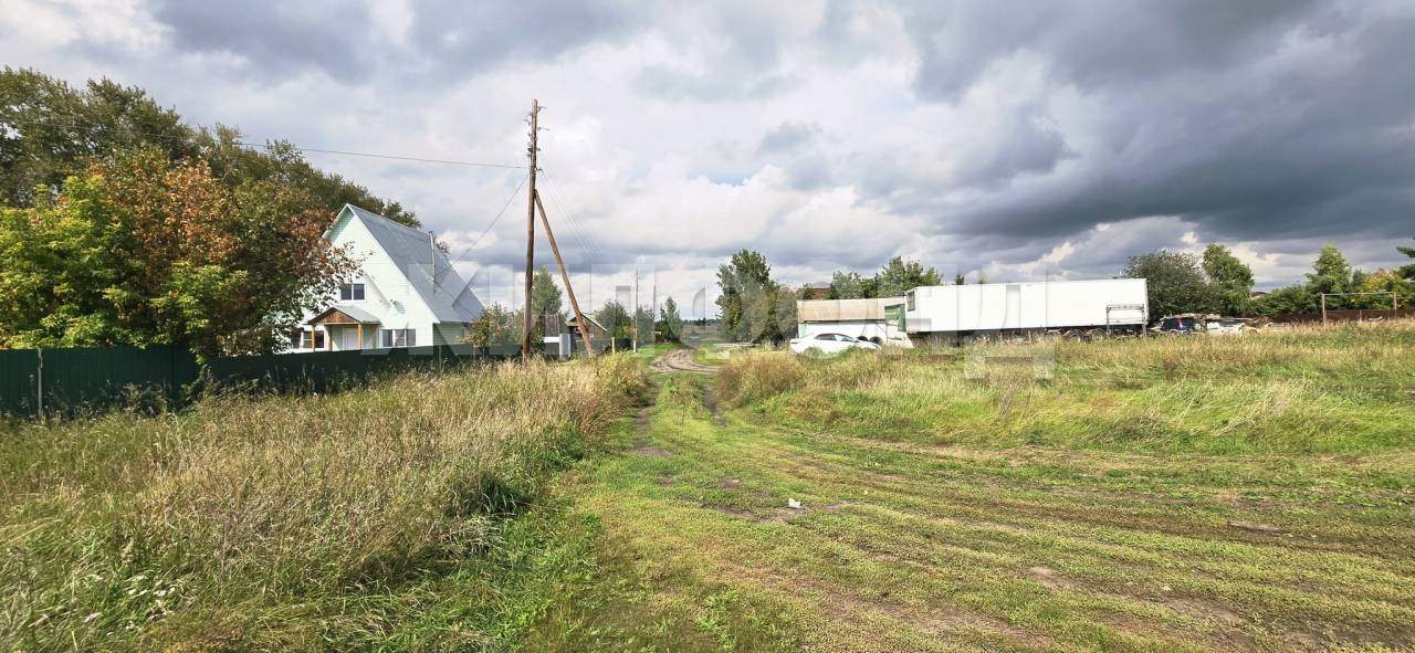 Продам земельный участок 1100 м.кв.