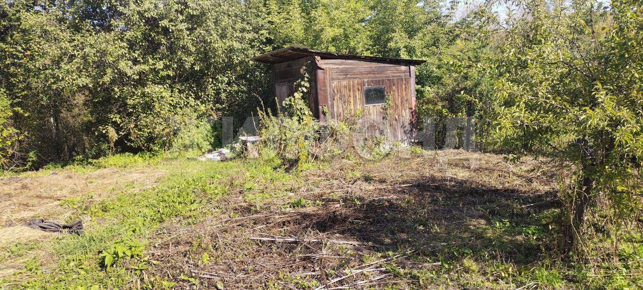 Продам земельный участок 1058 м.кв.