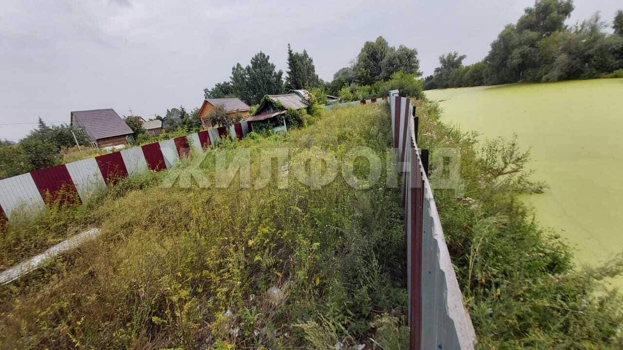 Продам земельный участок 650 м.кв.