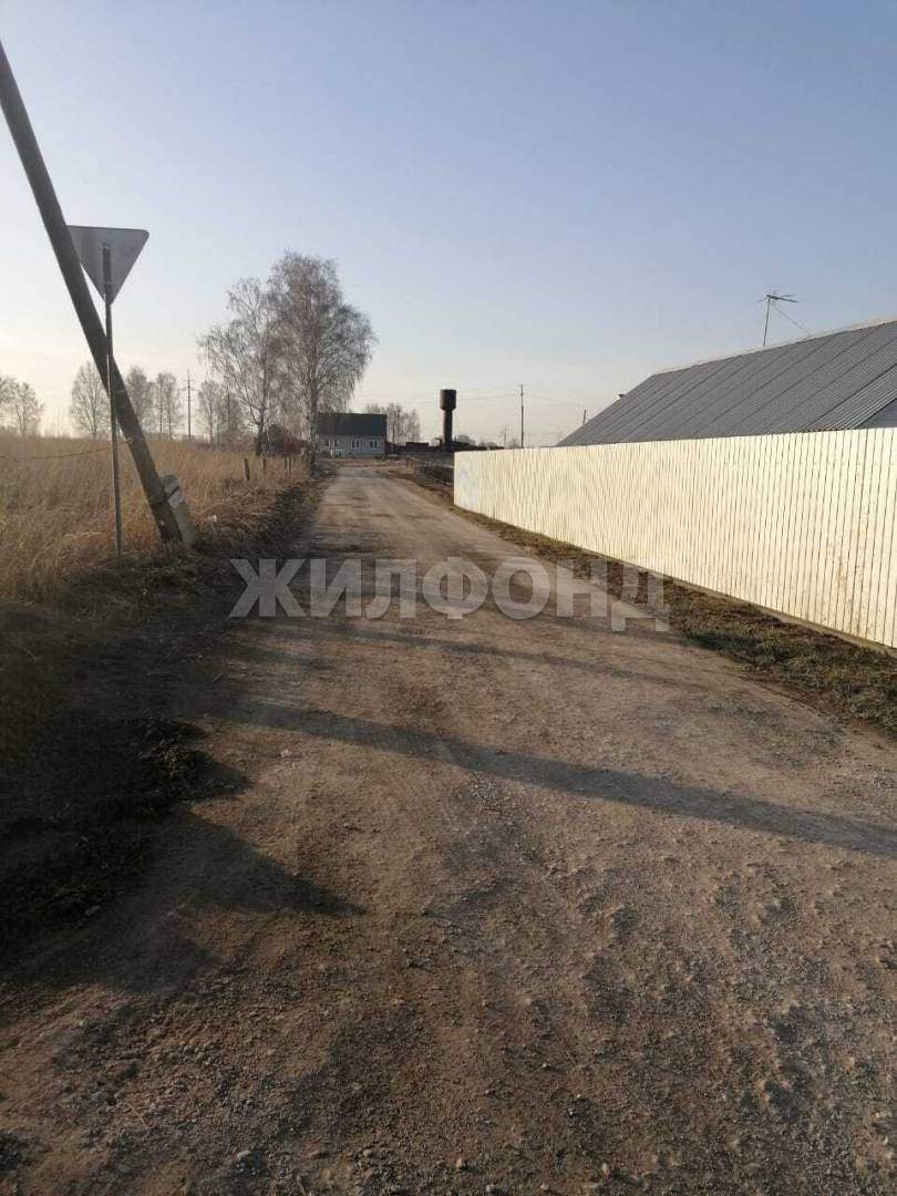 Продам земельный участок 2400 м.кв.