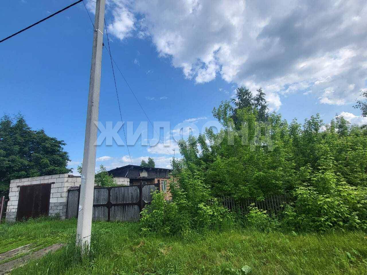 Продам земельный участок 1500 м.кв.
