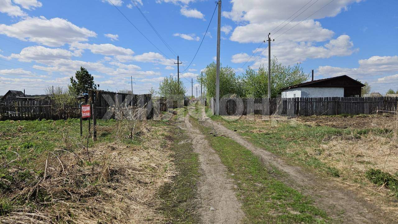 Продам земельный участок 800 м.кв.
