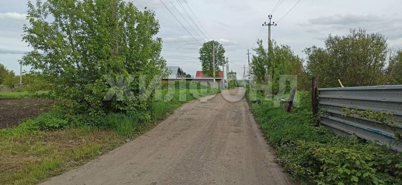 Продам земельный участок 724 м.кв.