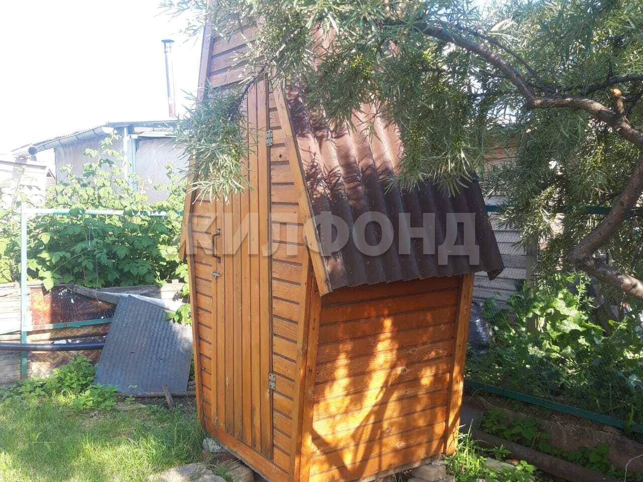 Продам земельный участок 600 м.кв.