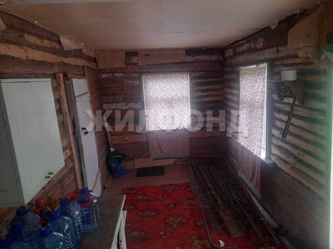 Продам земельный участок 824 м.кв.