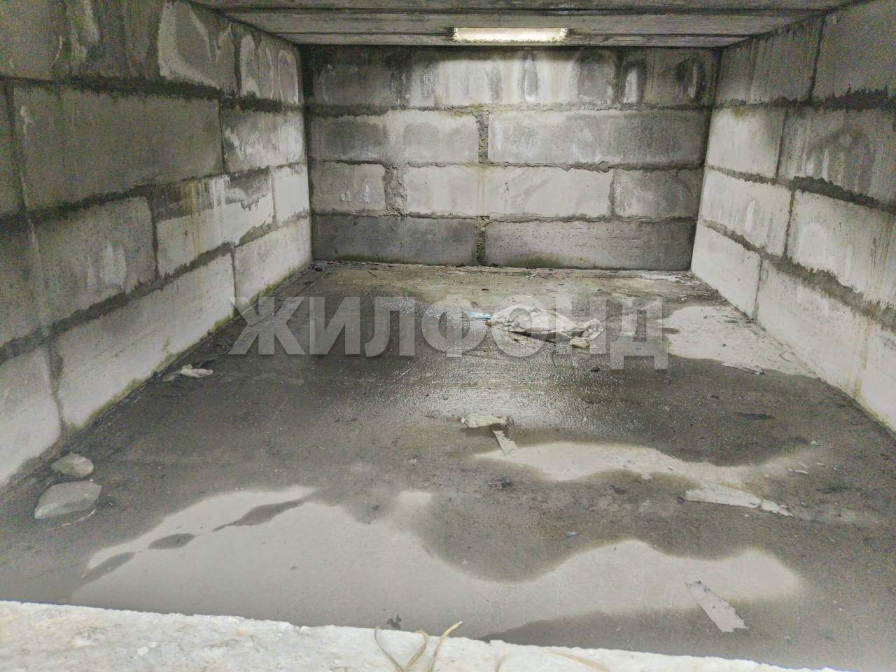 Продам земельный участок 1000 м.кв.