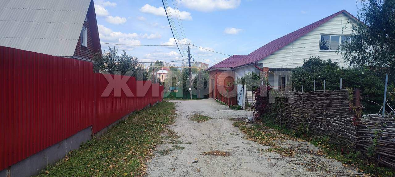 Продам земельный участок 895 м.кв.