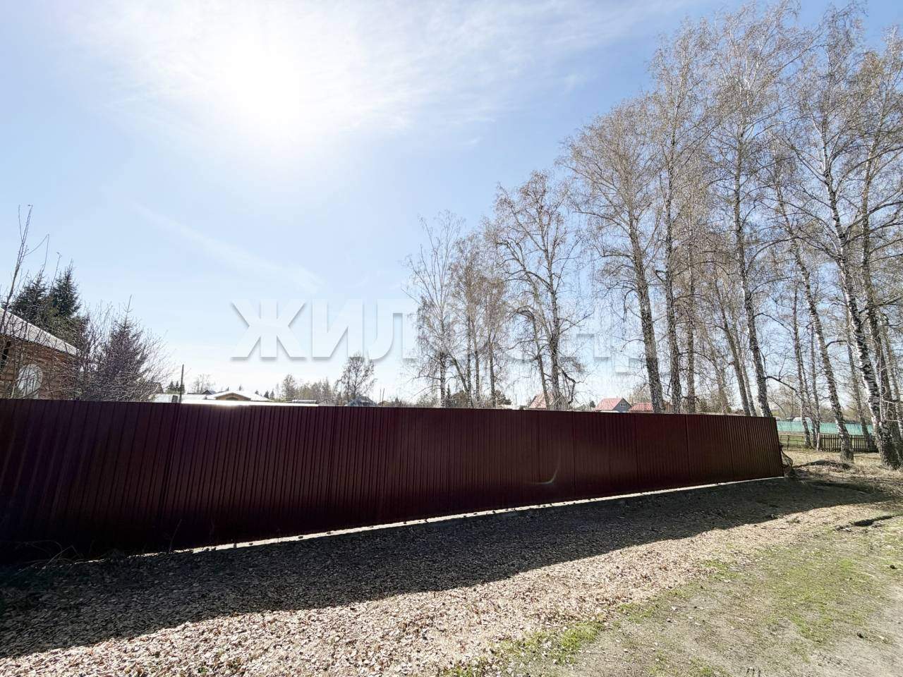 Продам земельный участок 1600 м.кв.