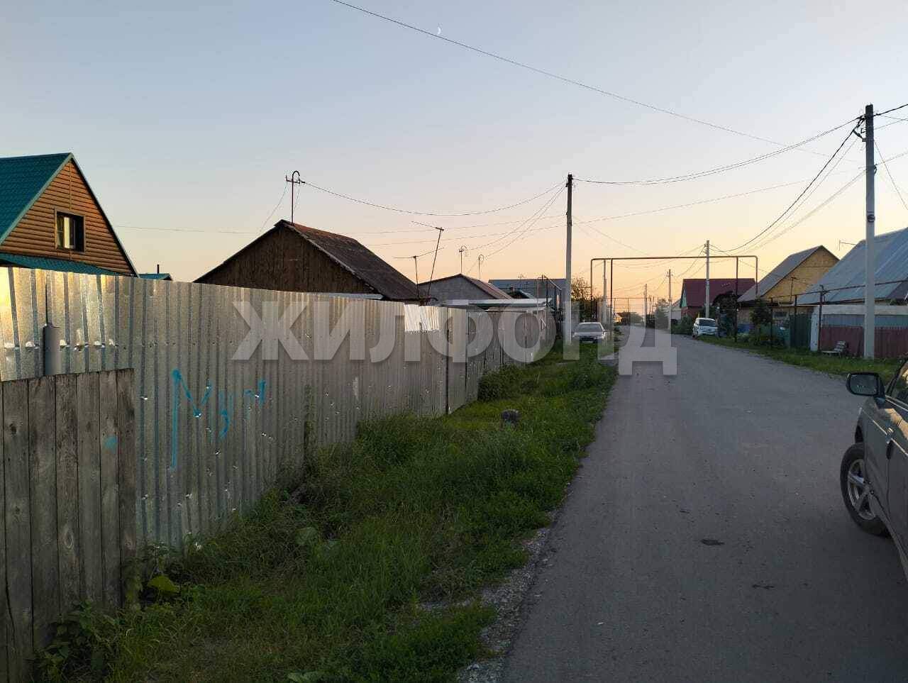 Продам земельный участок 420 м.кв.