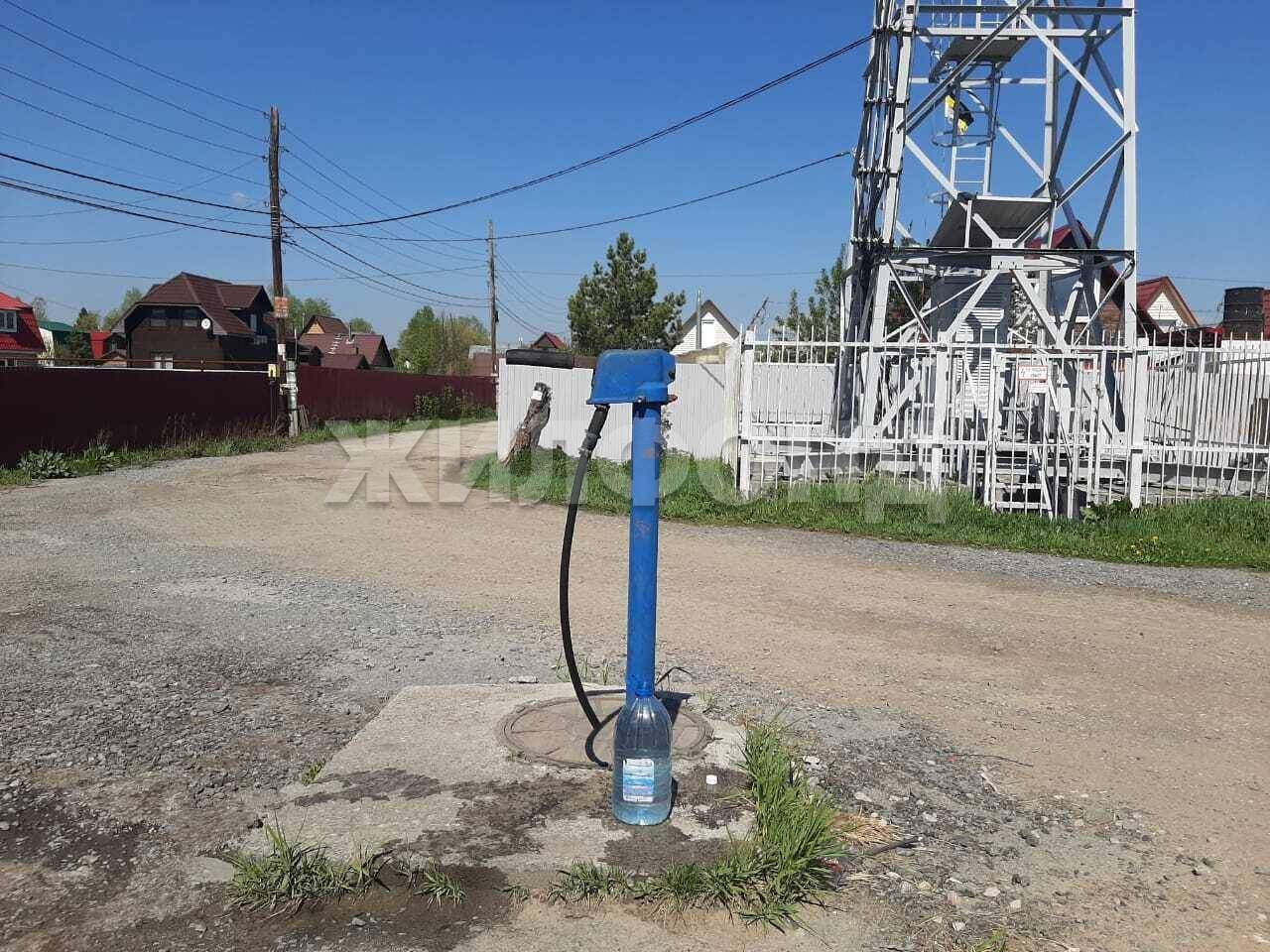 Продам земельный участок 730 м.кв.