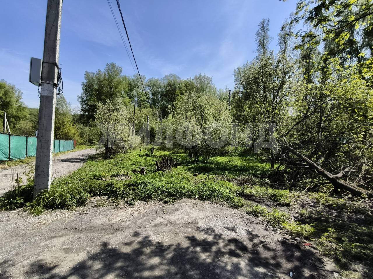 Продам земельный участок 530 м.кв.