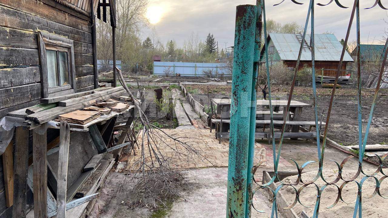 Продам земельный участок 730 м.кв.