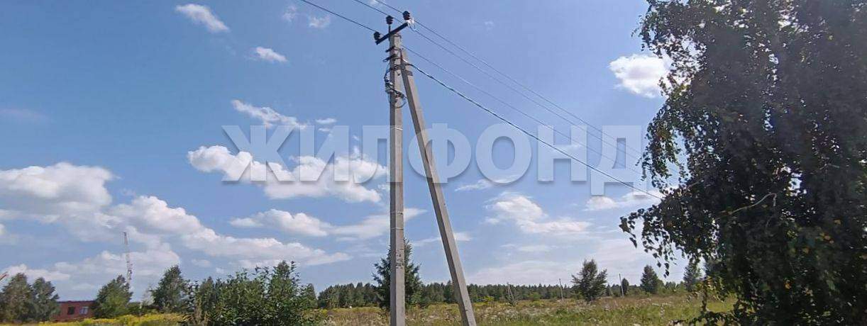 Продам земельный участок 700 м.кв.