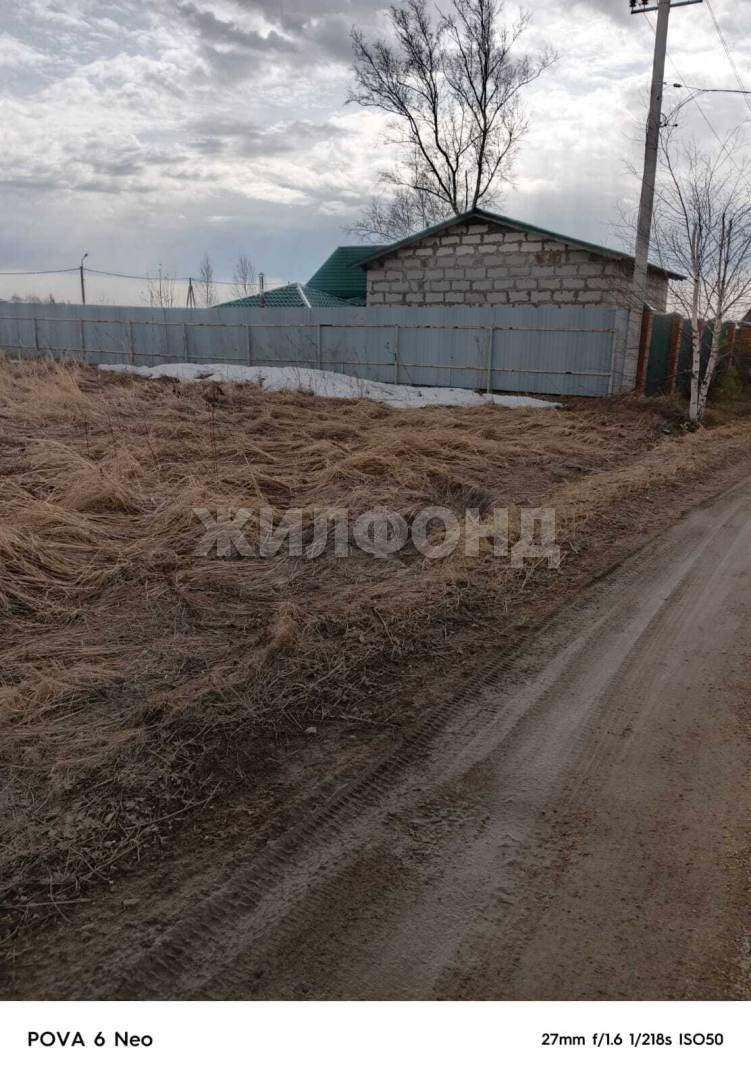 Продам земельный участок 1000 м.кв.