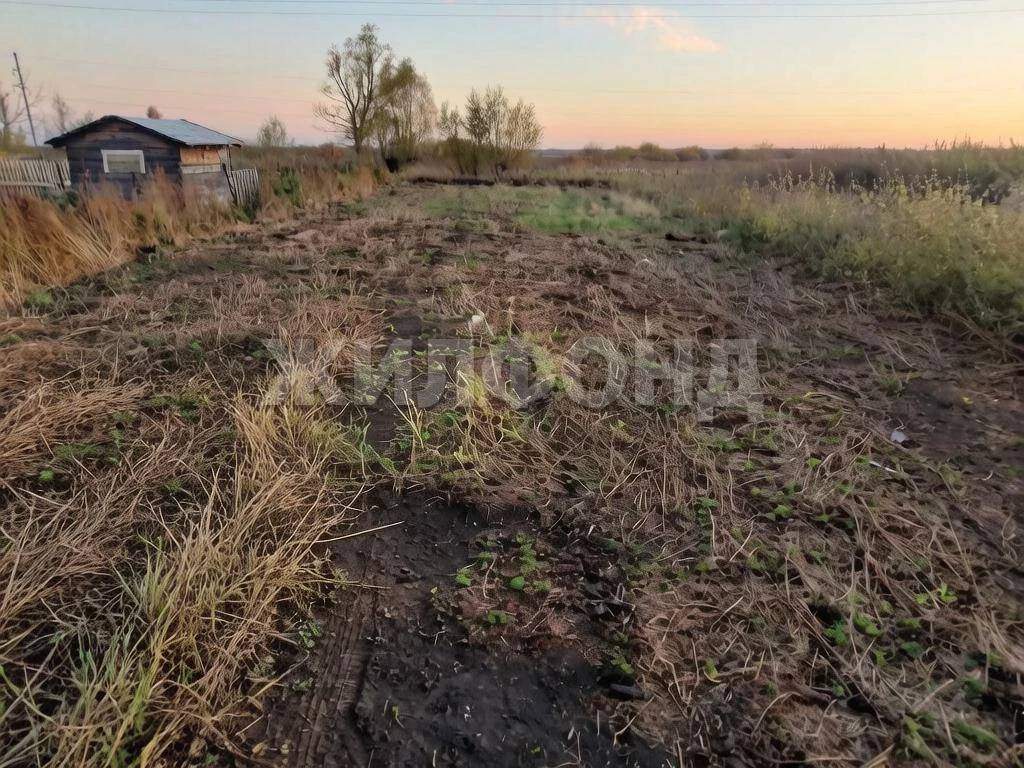 Продам земельный участок 1000 м.кв.