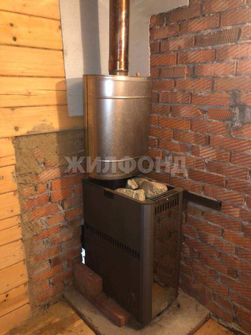 Продам земельный участок 1100 м.кв.