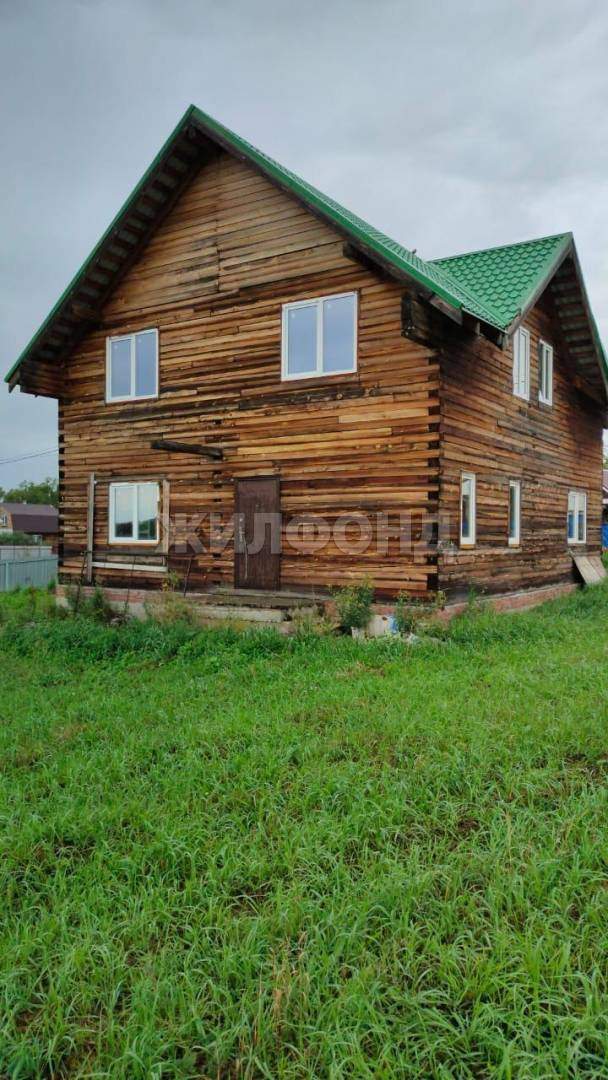 Продам земельный участок 1203 м.кв.