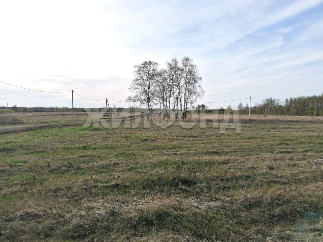 Продам земельный участок 1088 м.кв.