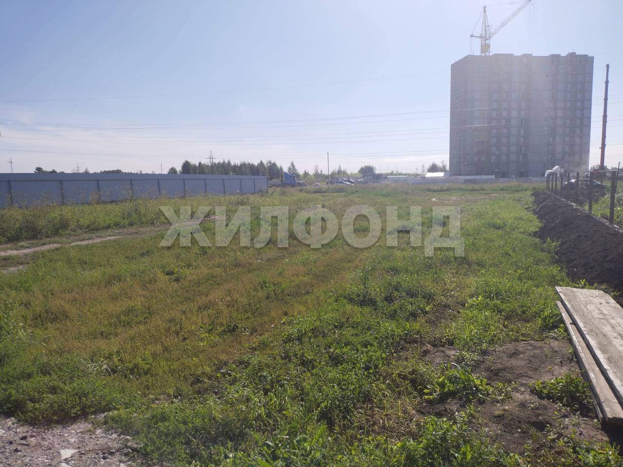 Продам земельный участок 1030 м.кв.