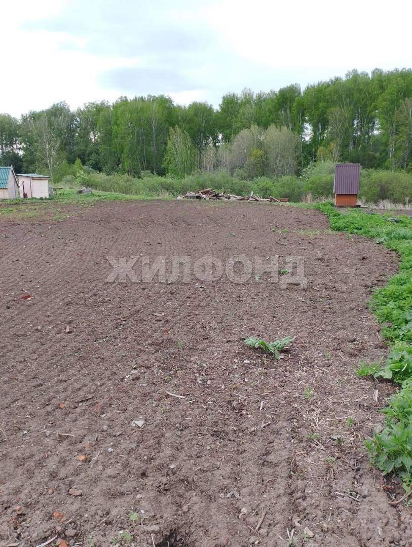 Продам земельный участок 940 м.кв.