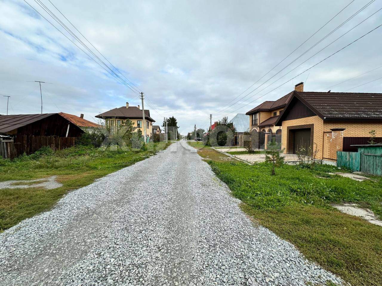 Продам земельный участок 1000 м.кв.