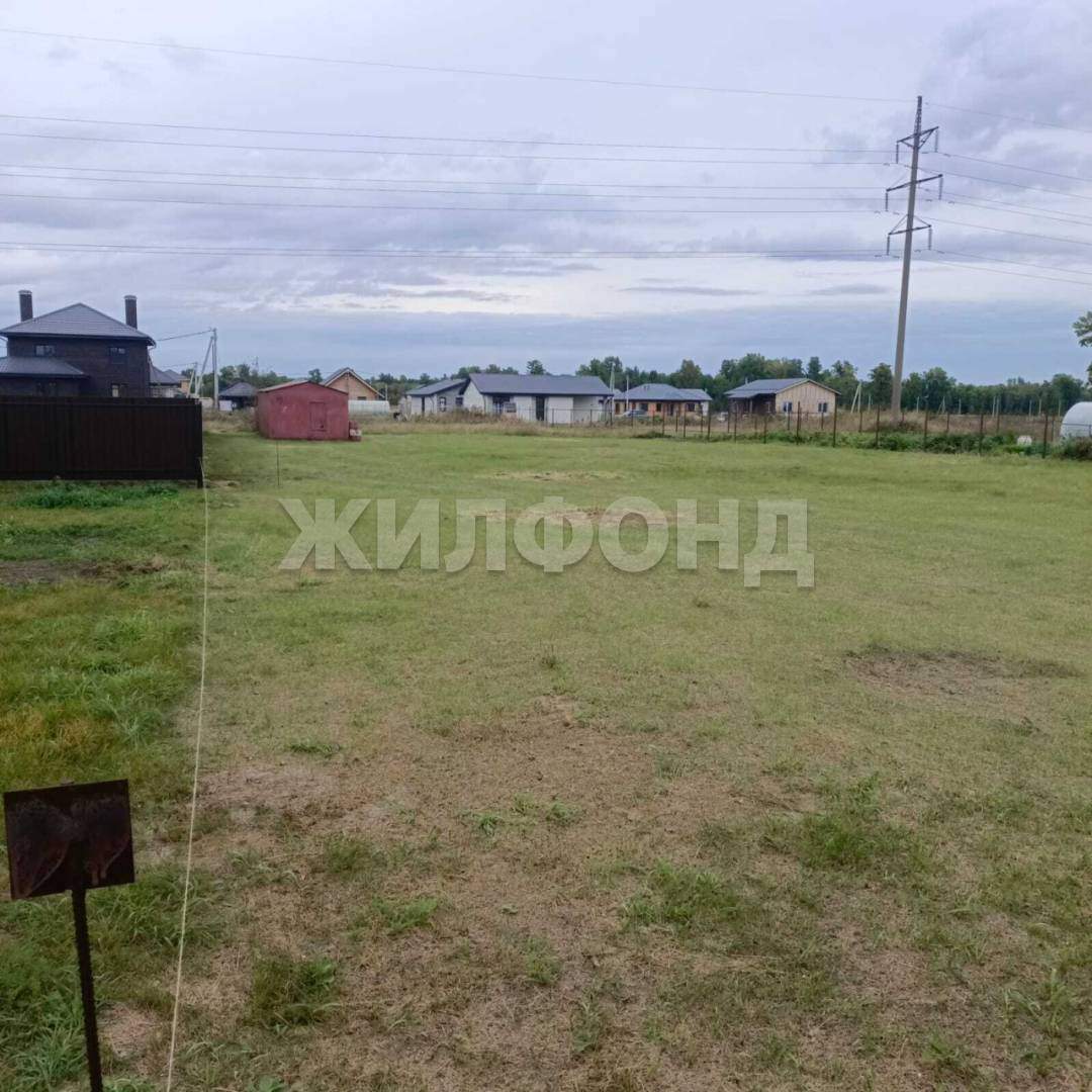 Продам земельный участок 1354 м.кв.