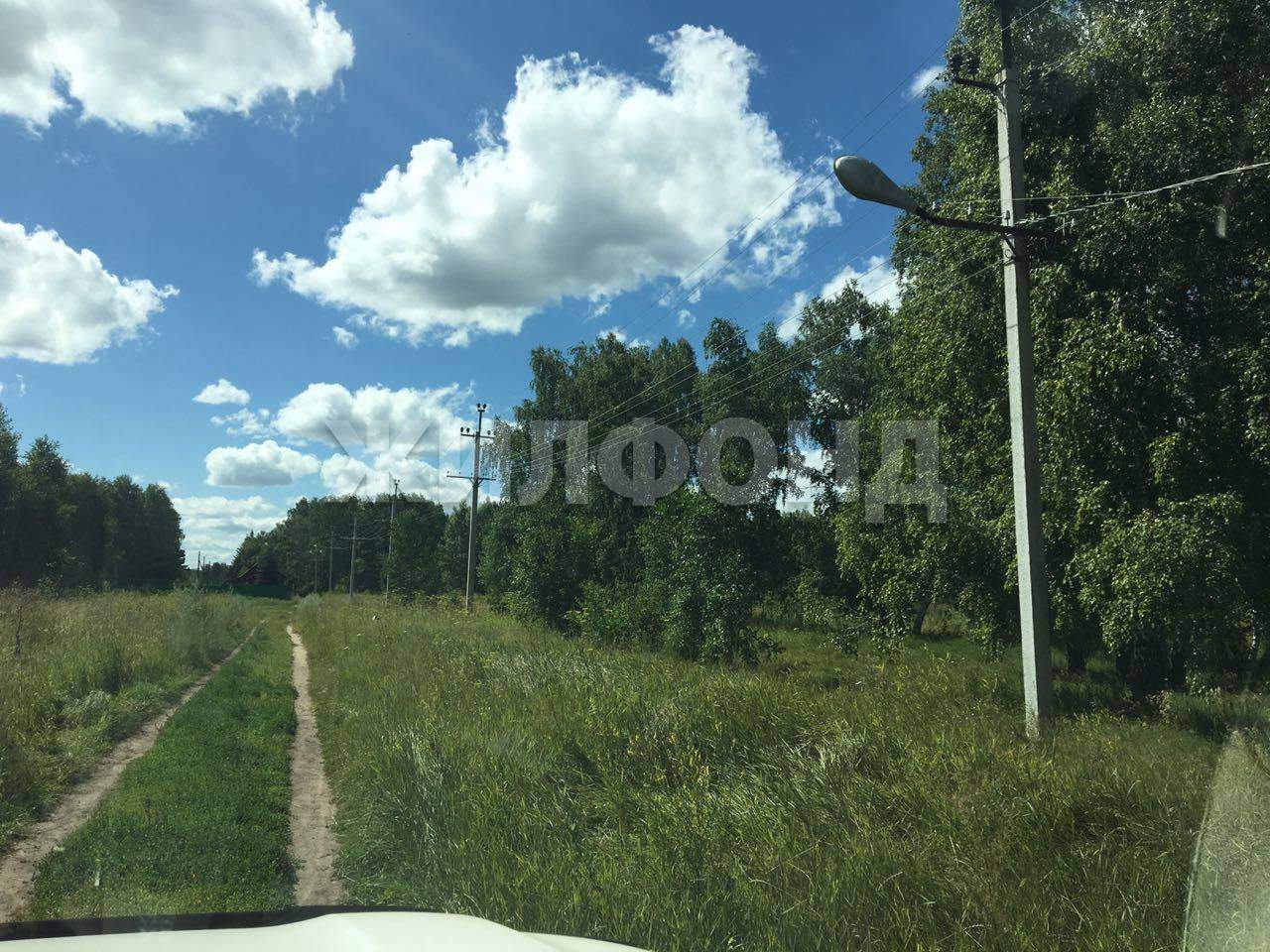 Продам земельный участок 1000 м.кв.