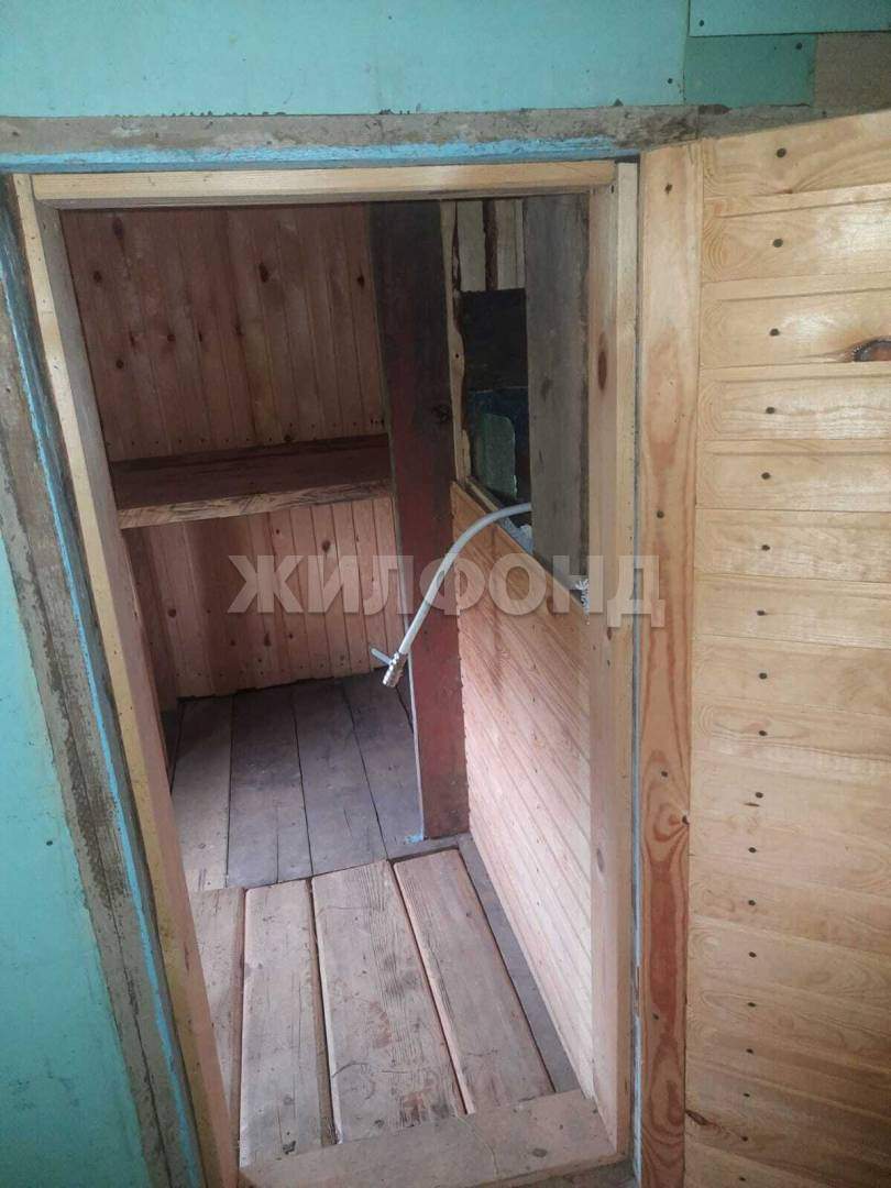 Продам земельный участок 824 м.кв.