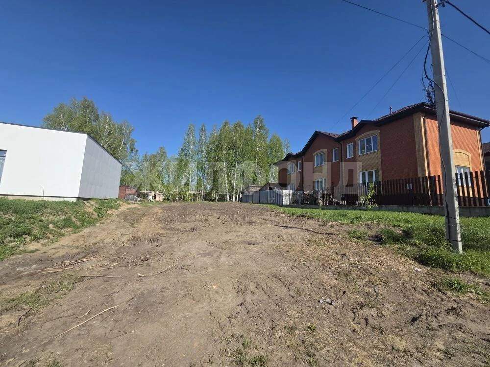 Продам земельный участок 707 м.кв.