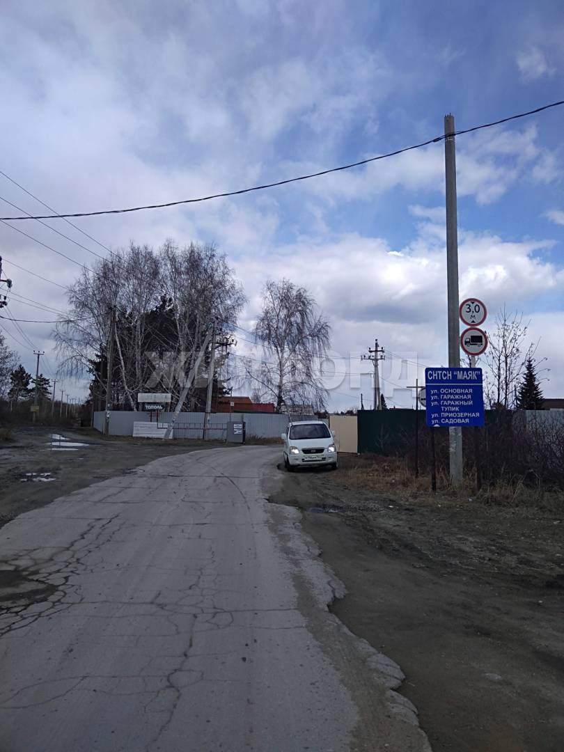 Продам земельный участок 400 м.кв.