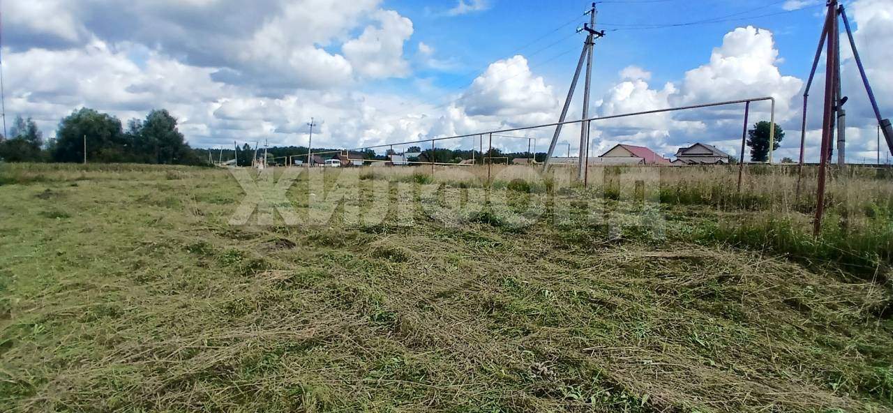Продам земельный участок 1400 м.кв.