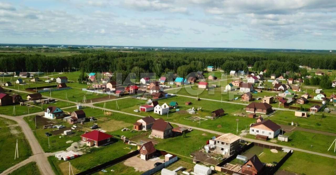 Продам земельный участок 1000 м.кв.