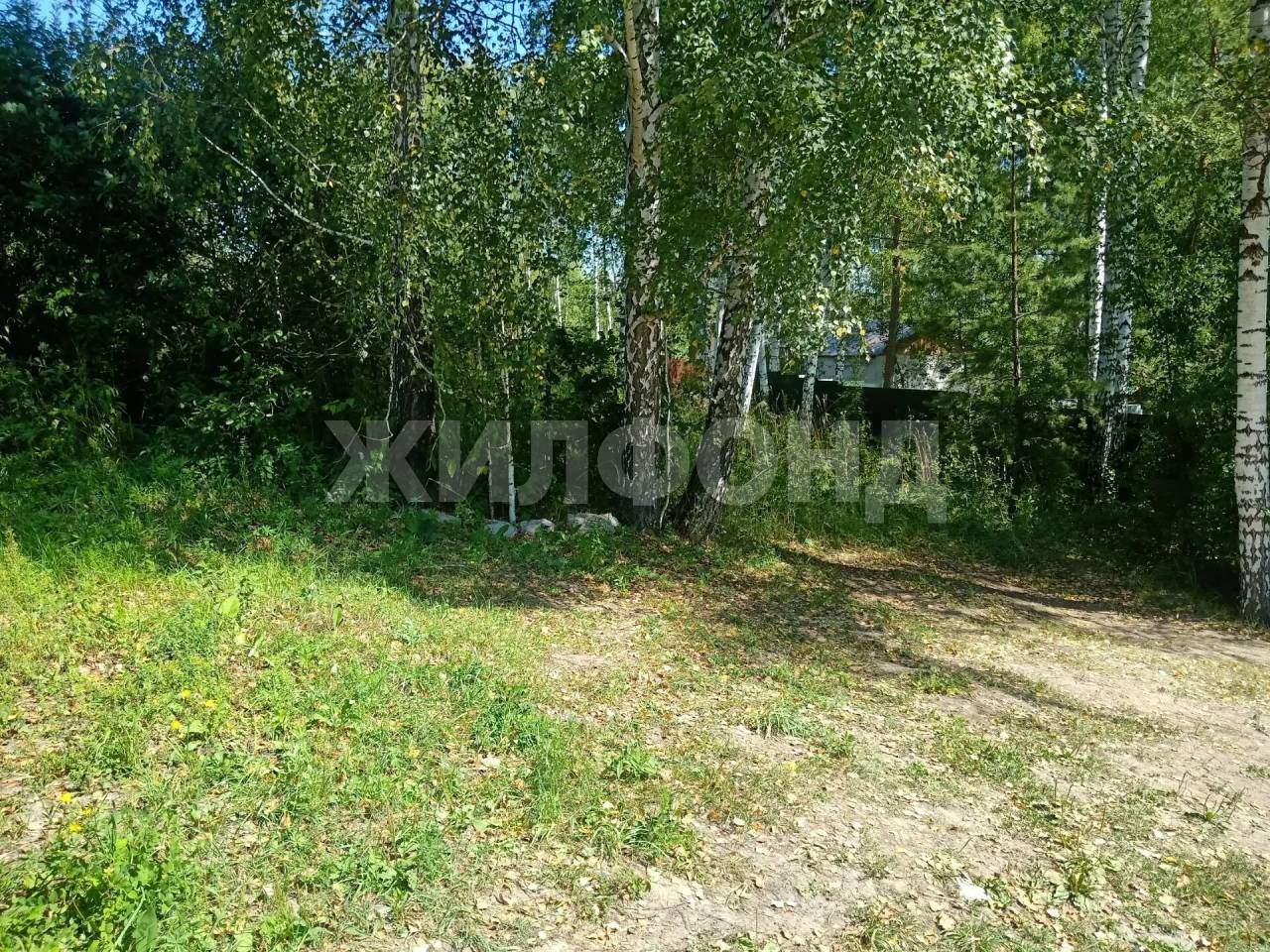 Продам земельный участок 800 м.кв.