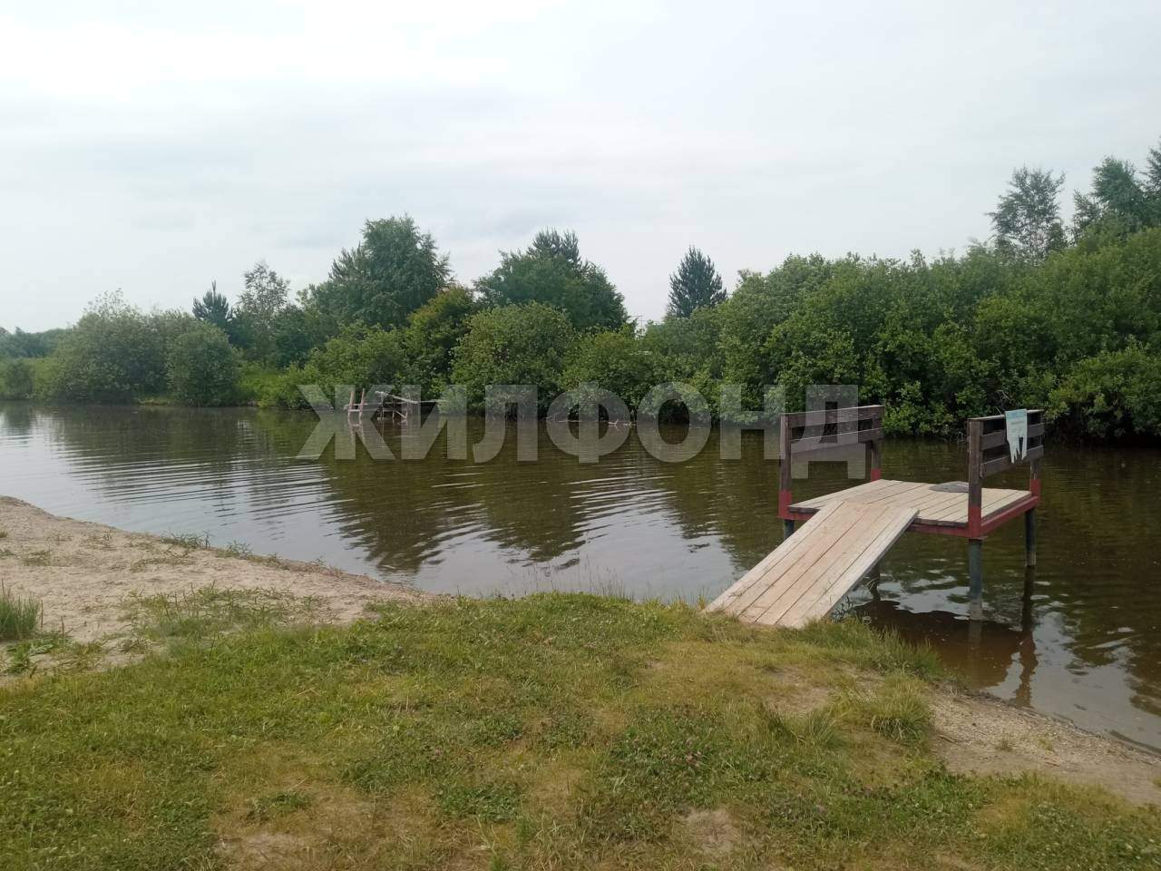 Продам земельный участок 1010 м.кв.