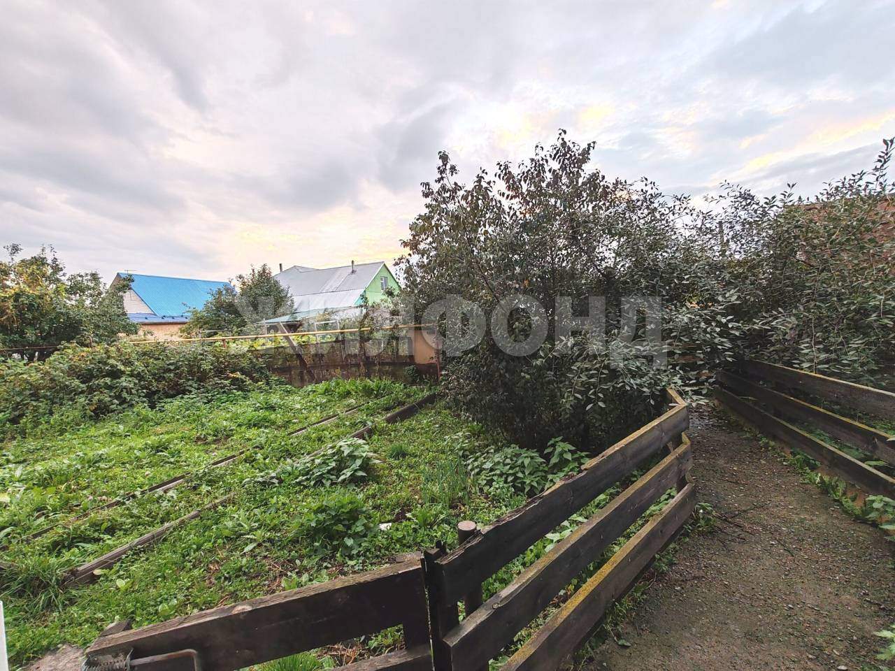 Продам земельный участок 629 м.кв.