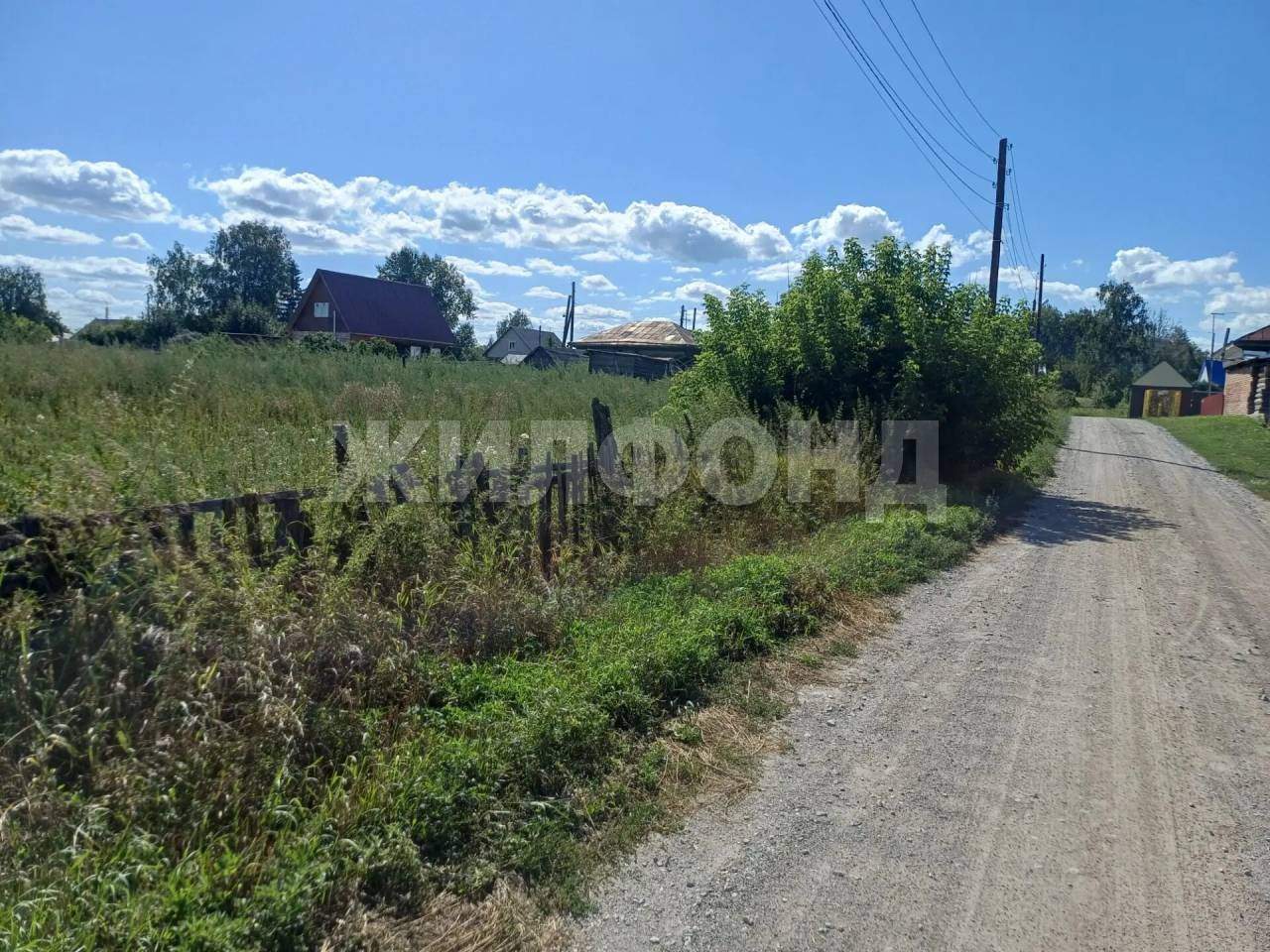 Продам земельный участок 1500 м.кв.