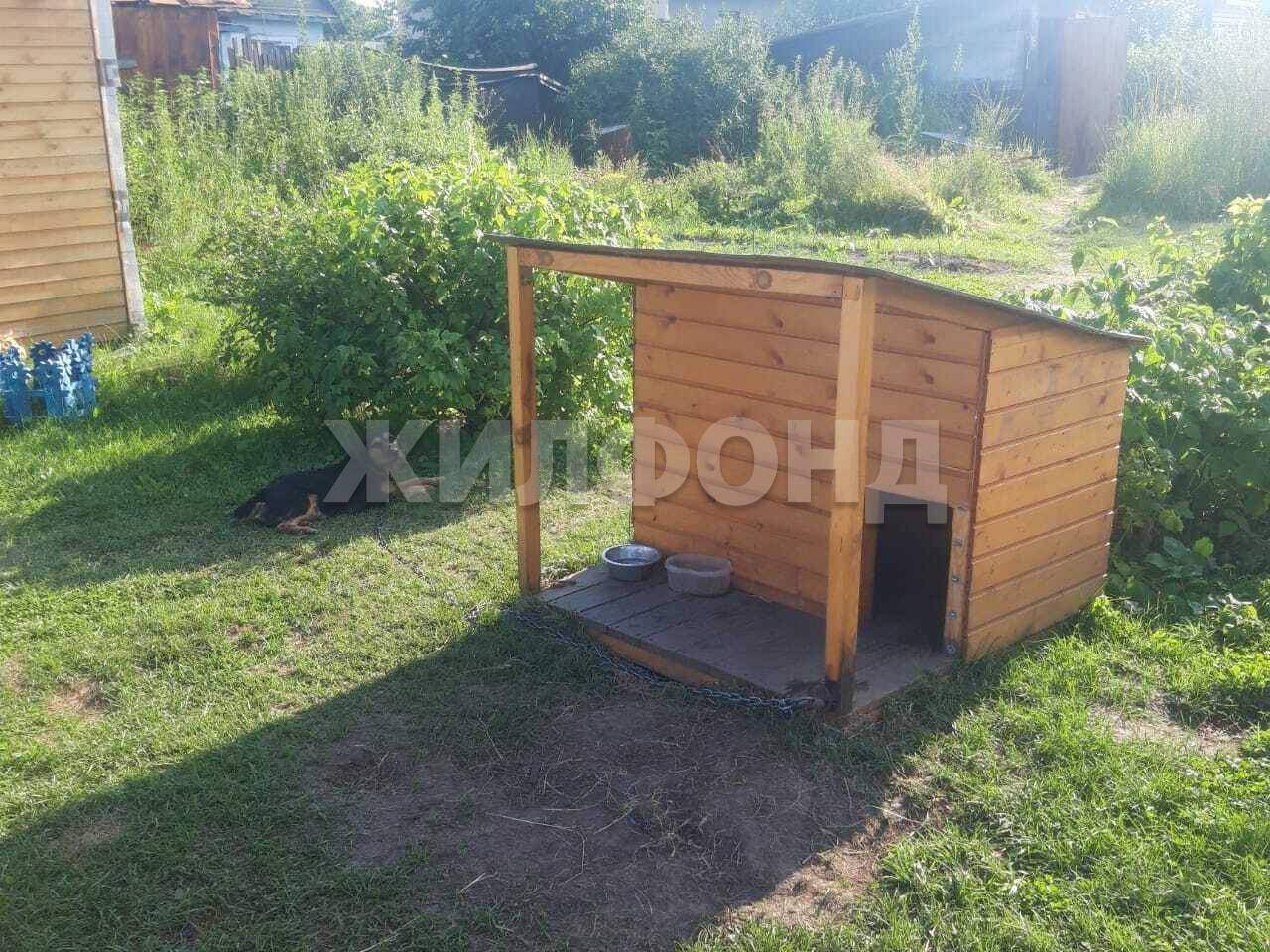 Продам земельный участок 600 м.кв.