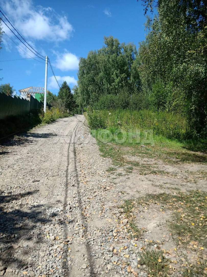 Продам земельный участок 800 м.кв.