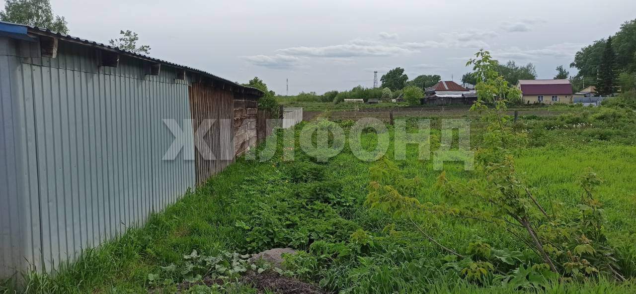 Продам земельный участок 724 м.кв.