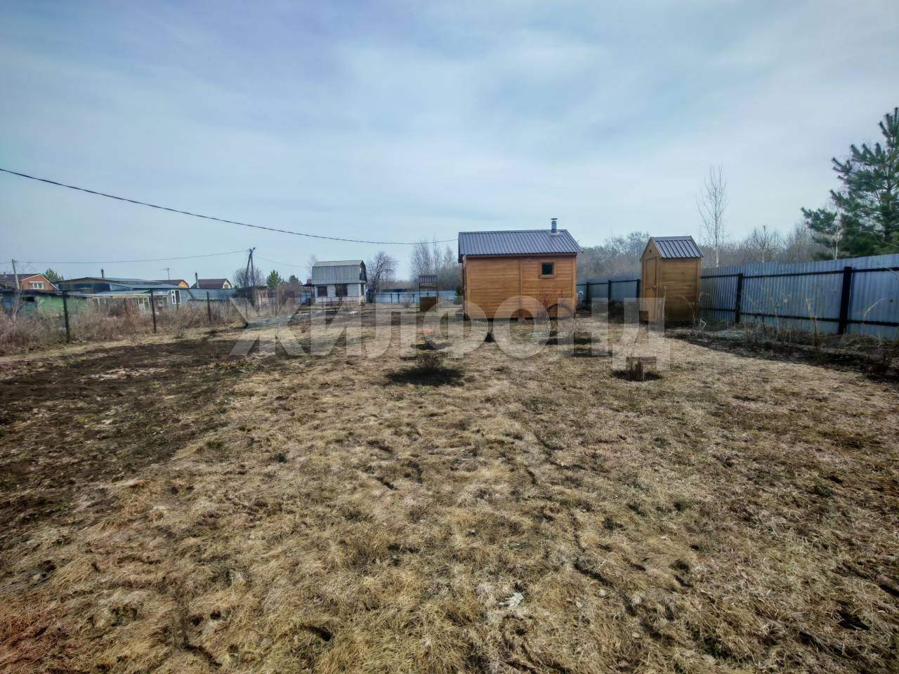 Продам земельный участок 580 м.кв.