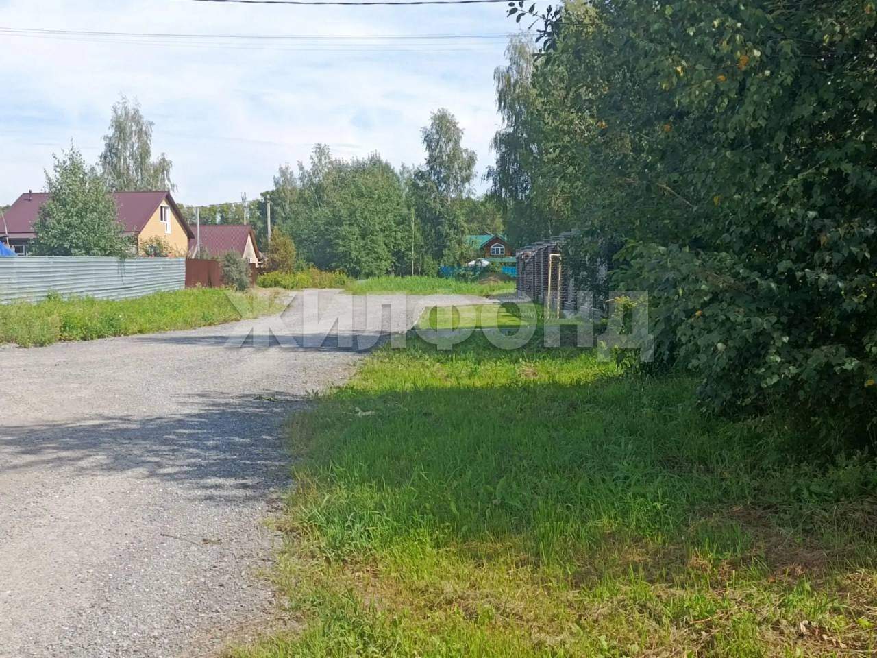 Продам земельный участок 765 м.кв.