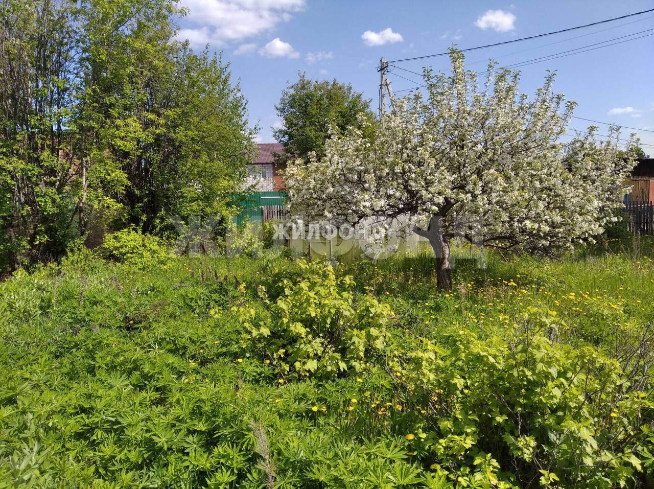 Продам земельный участок 530 м.кв.