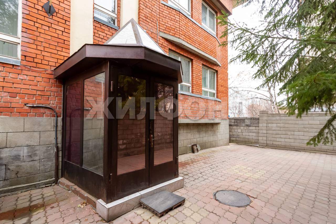 Продам помещение свободного назначения 778 м.кв.