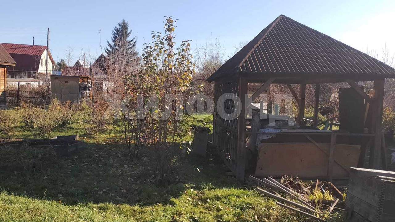 Продам земельный участок 551 м.кв.