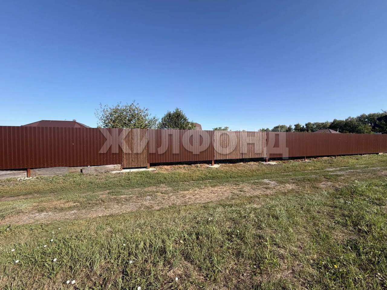 Продам земельный участок 1199 м.кв.