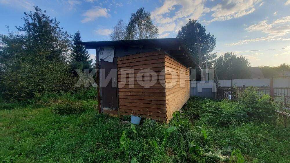 Продам земельный участок 730 м.кв.