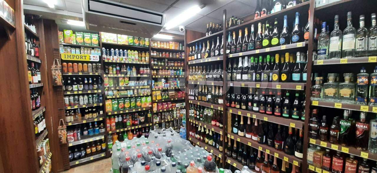 Продам магазин 240 м.кв.