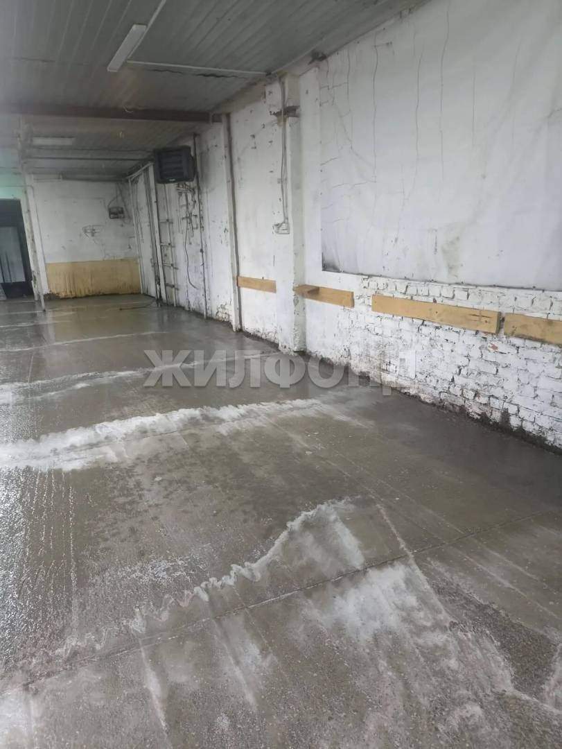 Продам помещение свободного назначения 828 м.кв.