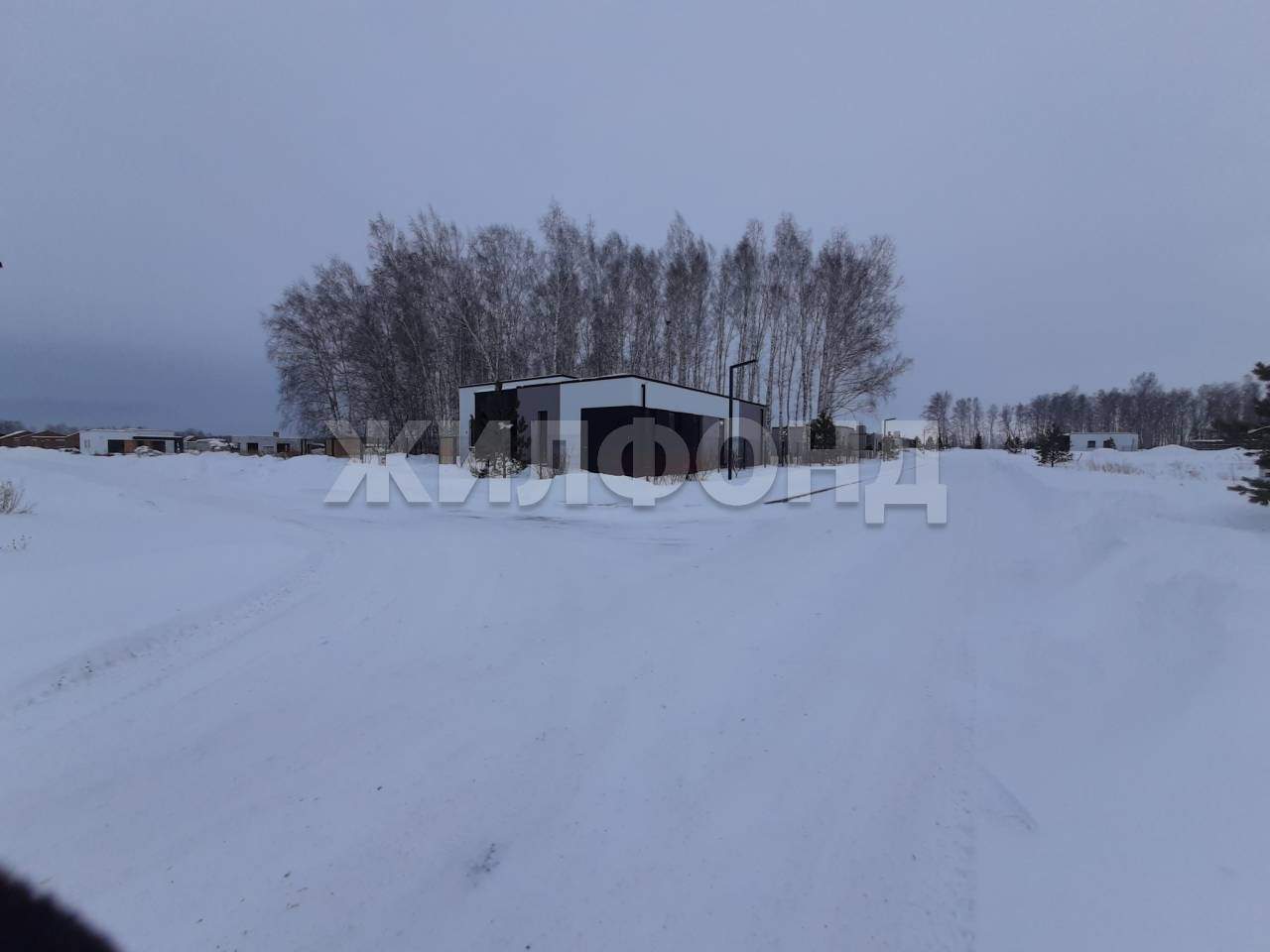 Продам земельный участок 720 м.кв.