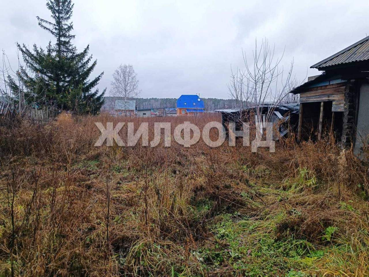 Продам земельный участок 2200 м.кв.